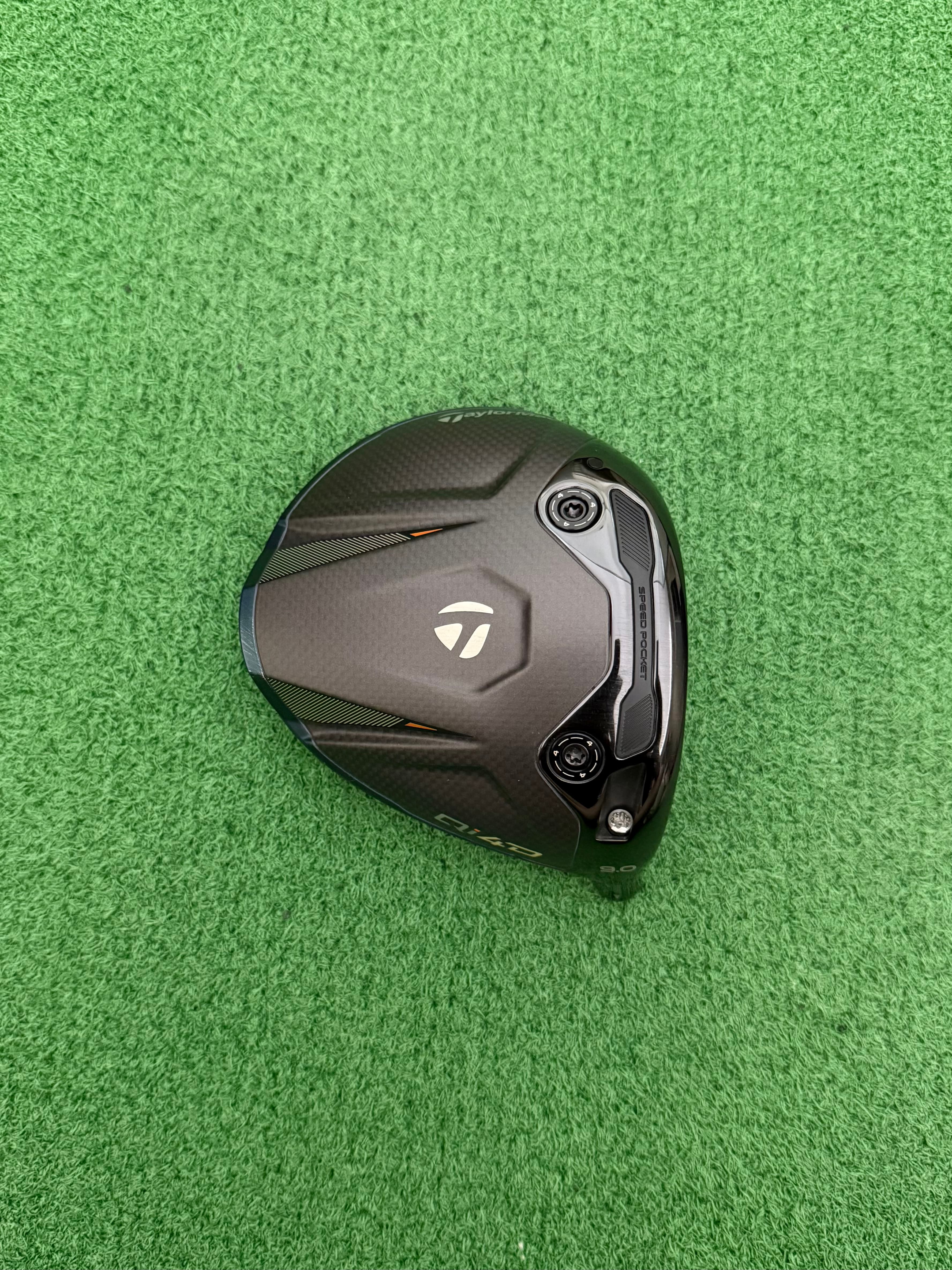 TaylorMade Qi4D